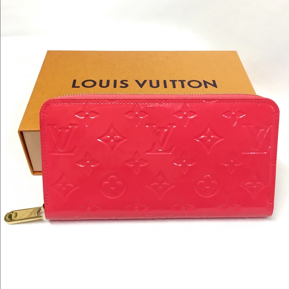 Louis Vuitton Authentic New LV Monogram Vernis patent leather Zippy Wallet Pink